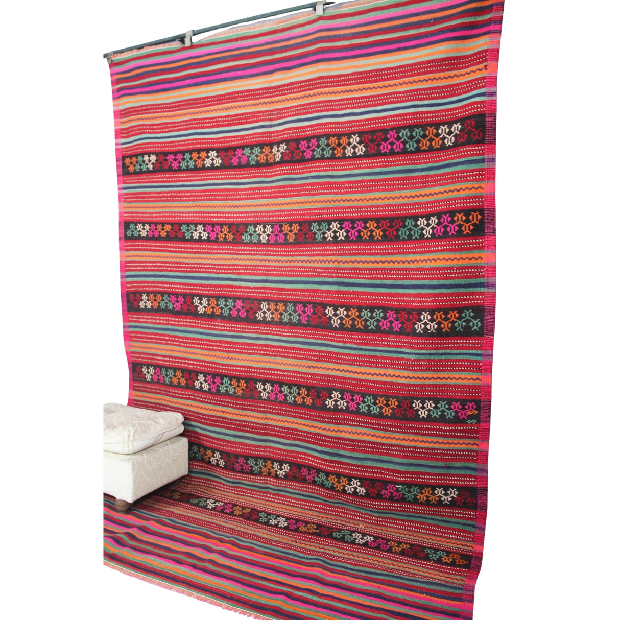 Vintage Pink Boho Rug - 6x9 ft | Handmade Turkish Wool Kilim for Living Room