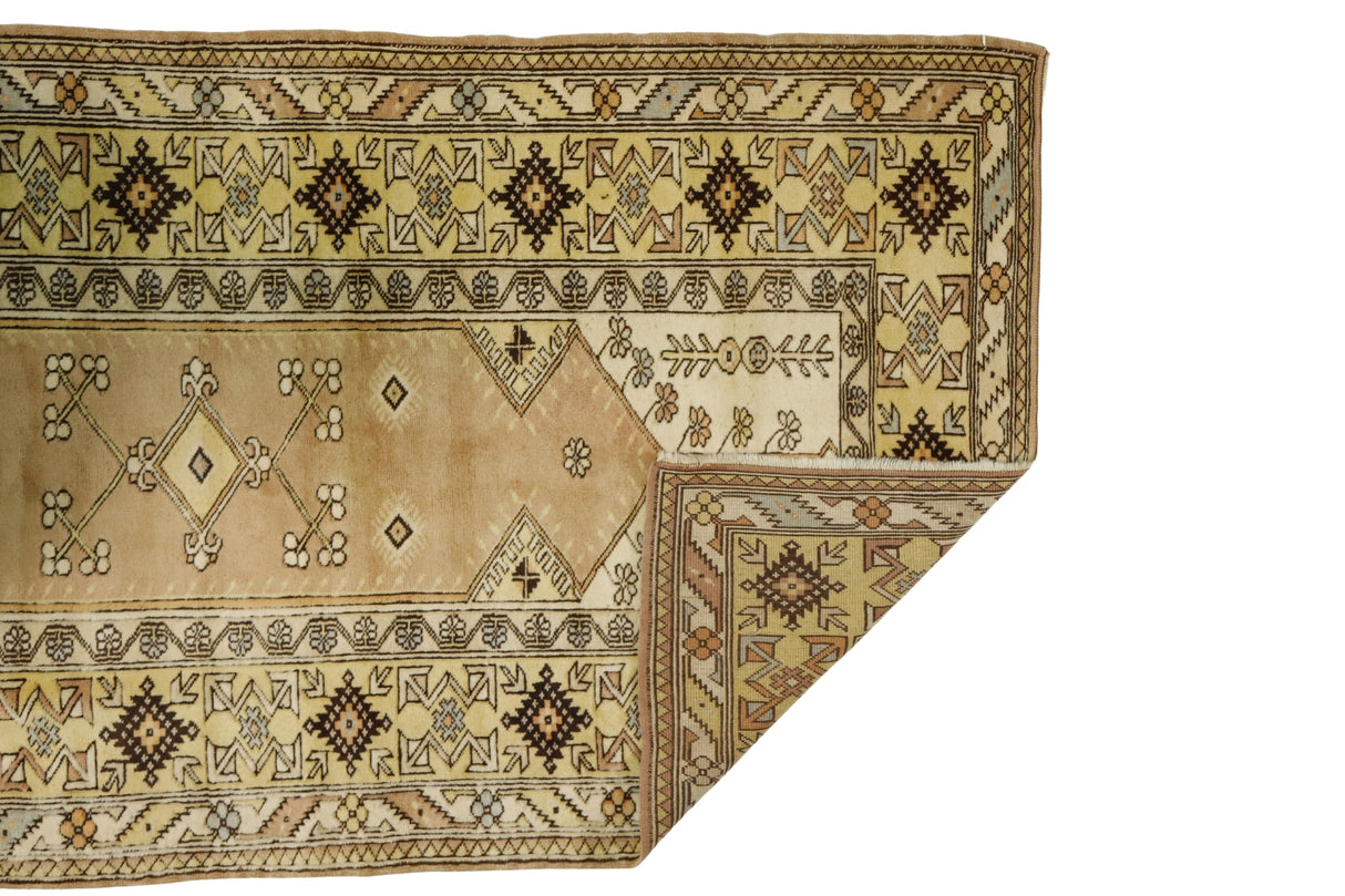 Bozyer / 4x6 Muted Vintage Wool Area Rug Back Side