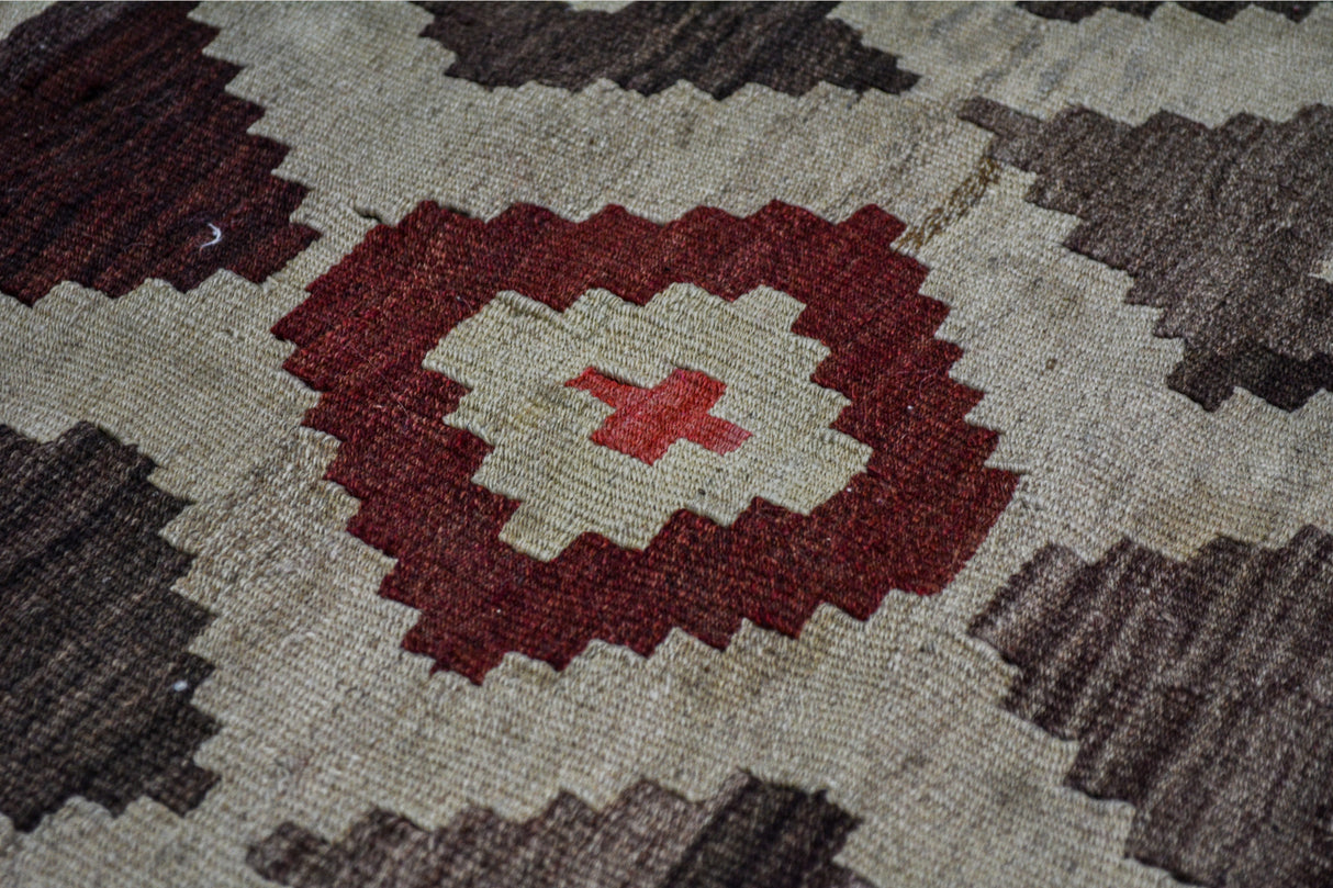 Digor / 6x11 Wool Vintage Kilim Rug Back Side