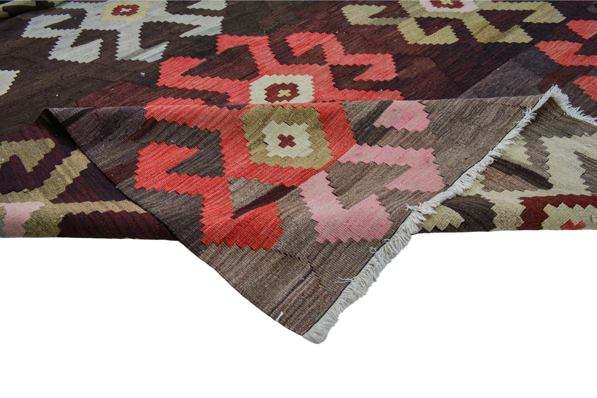 Digor / 6x11 Wool Vintage Kilim Rug Close Up