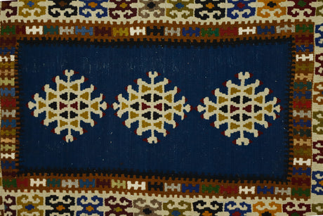 Felahiye / 2x3 Vintage Wool Oriental Kilim Rug Close Up