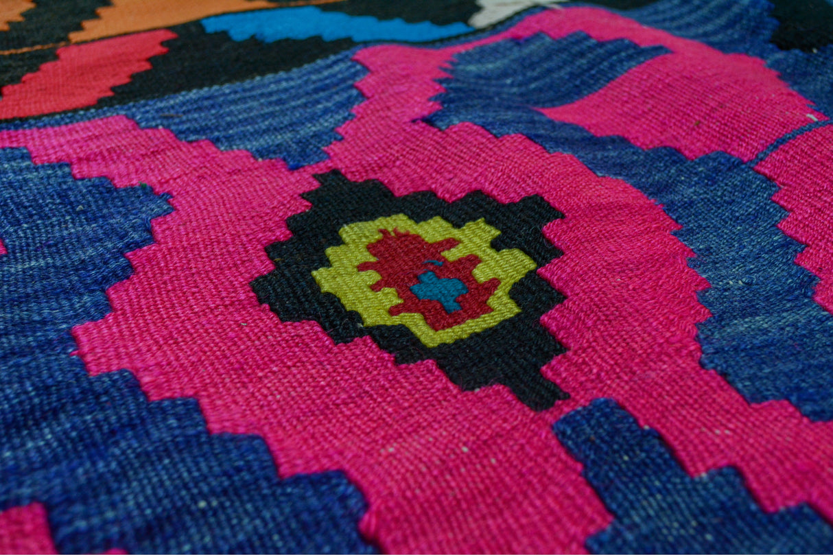 Kagızman / 6x10 Multi-Color Oriental Tribal Kilim Rug Detail