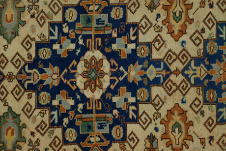 Karesi / 6x10 Oriental Vintage Boho Rug Close Up