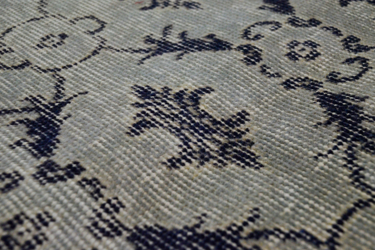 Kemer / 2x11 Vintage Wool Hallway Rug Runner Detail