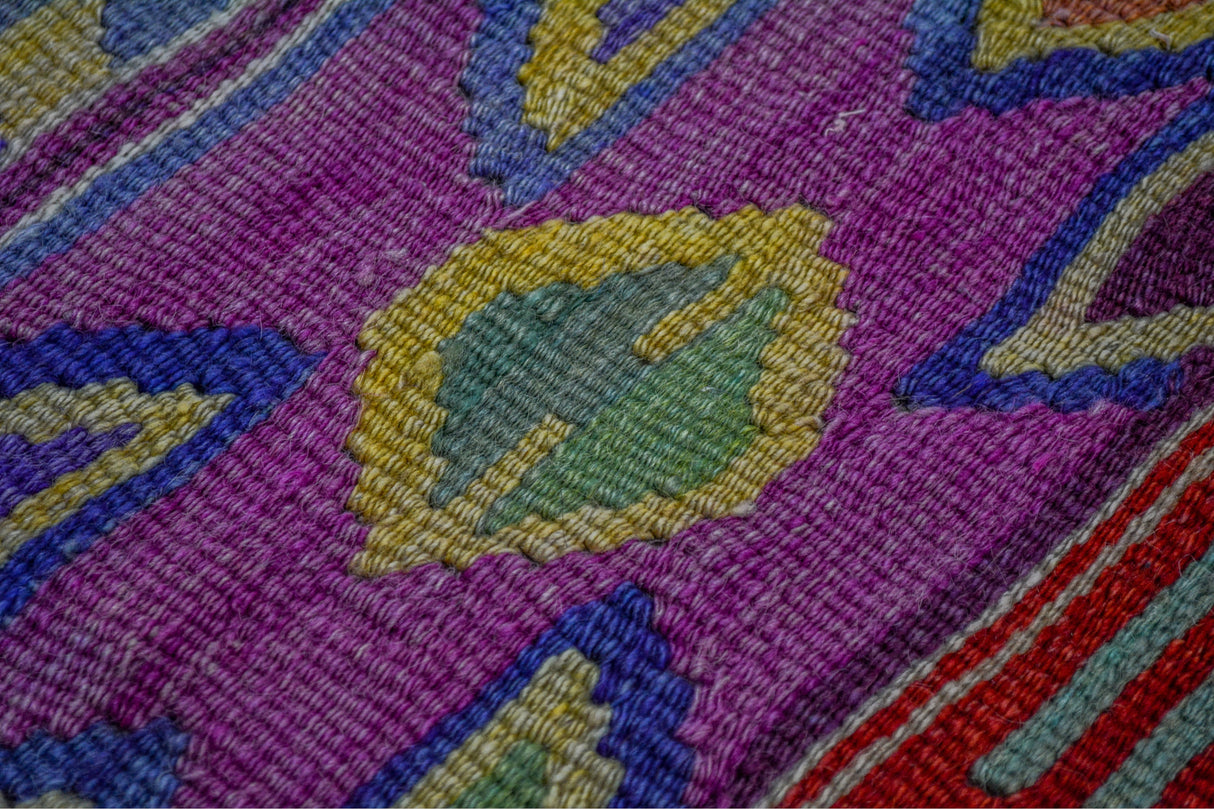 Kumluova / 5x8 Multi-Color Oriental Boho Kilim Rug Detail