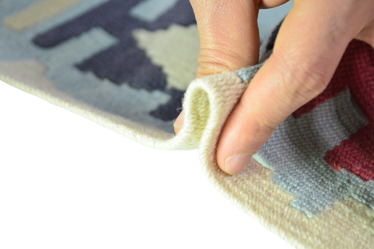 Tomarza / 3x5 Bohemian Wool Turkish Kilim Rug Thickness