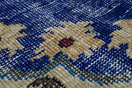 Yalvac / 8x10 Vintage Blue Turkish Carpet detail