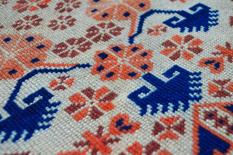 Yazlık / 2x3 Vintage Handmade Wool Area Rug Detail