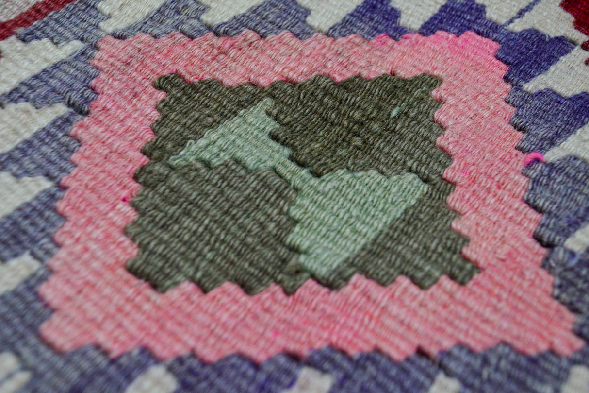 Zaferiye / 5x7 Wool Oriental Handmade Kilim Rug Detail