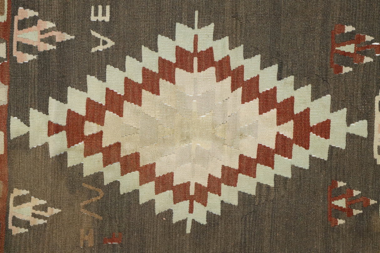 Zahman / 3x5 Handmade Tribal Bohemian Kilim Rug Close Up