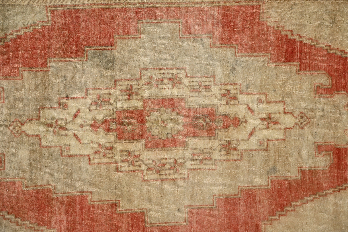 Pastel Kırmızı El Dokuma Antika Halı / Dodurga 133 x 326 cm