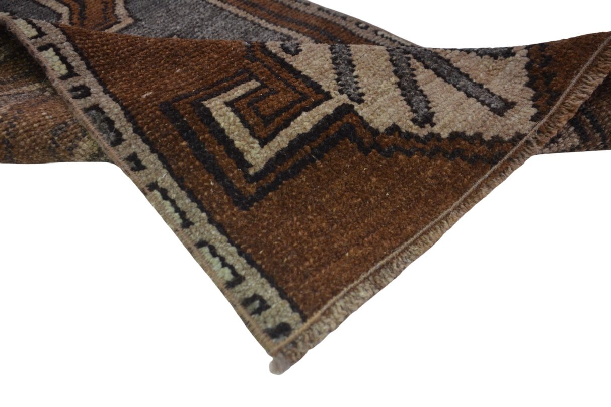 Yün El Dokuma Kahverengi Antika Halı / Bolvadin 46 x 89 cm