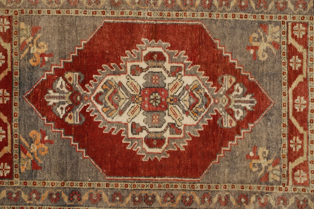 Vintage El Dokuma Antika Halı / 57 x 96 cm