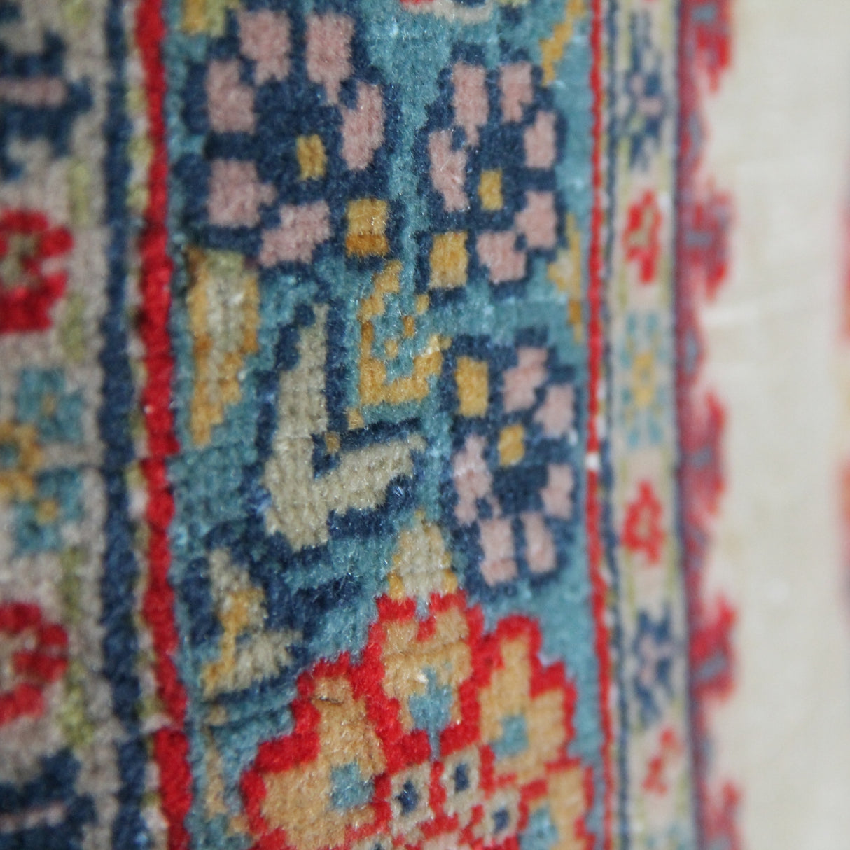 Curated Vintage Oushak Rug - 4x6 ft | Handwoven Authentic Turkish Carpet
