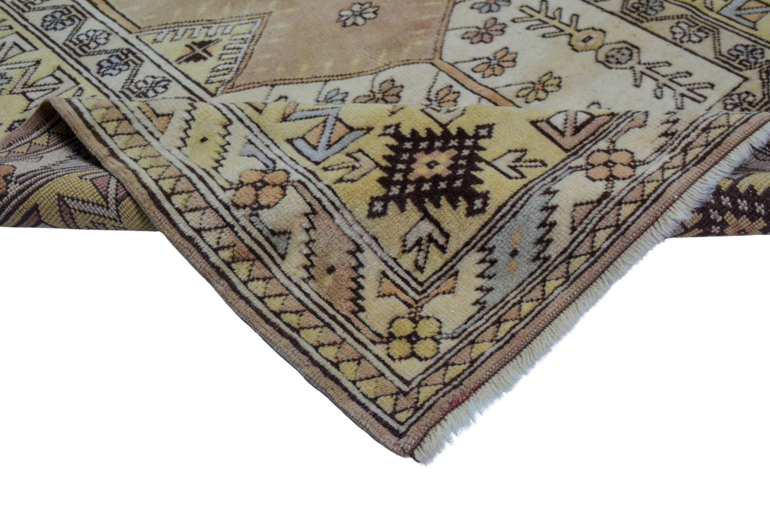 Bozyer / 4x6 Muted Vintage Wool Area Rug Texture