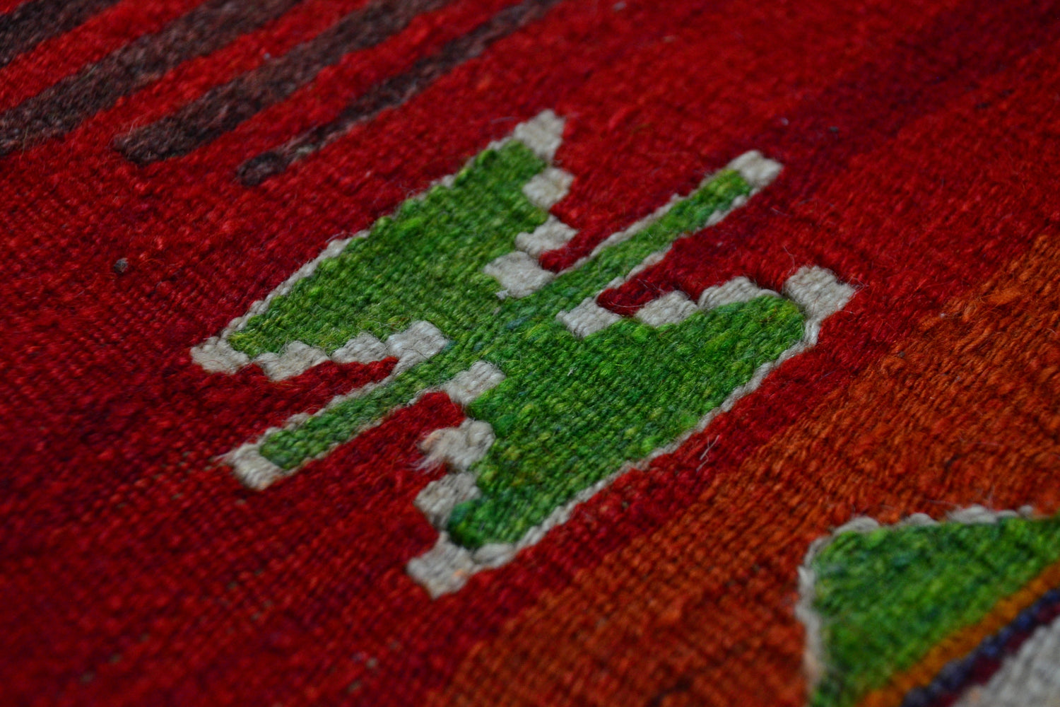 Dineksaray / 4x7 Red Turkish Vintage Kilim Rug Detail