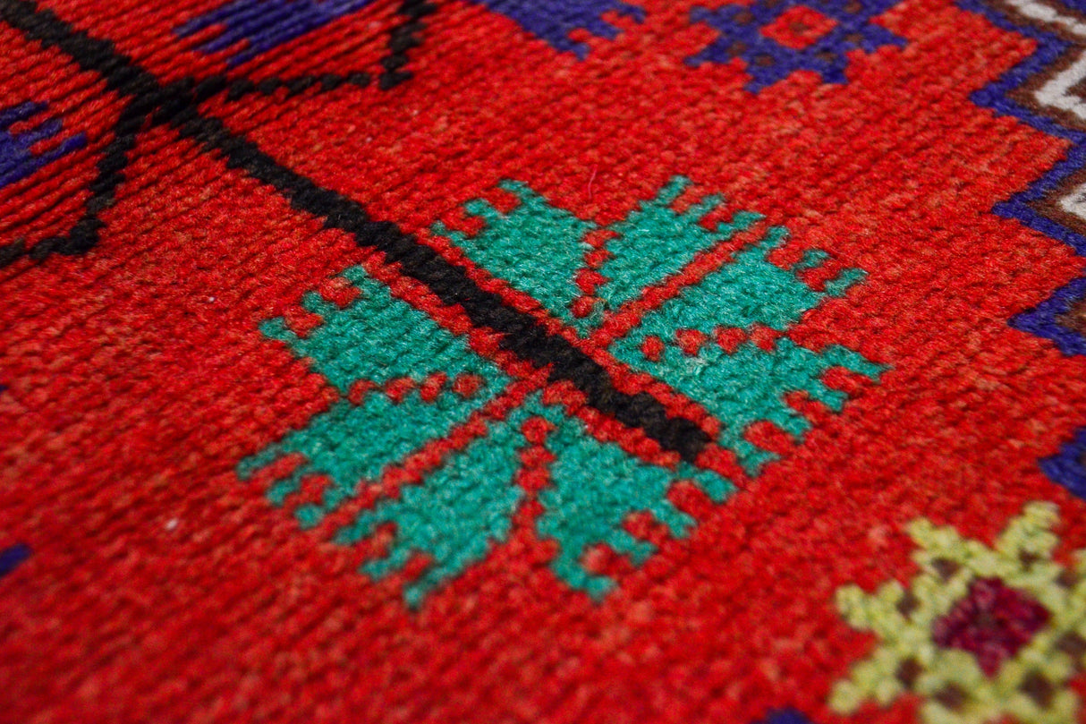 Golcuk / 2x3 Orange Vintage Wool Rug Detail