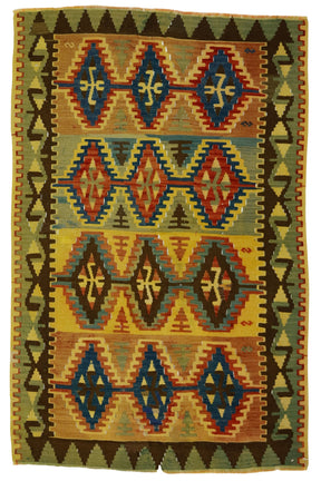 Guzelyurt / 5x9 Boho Wool Vintage Rug Back Front Side