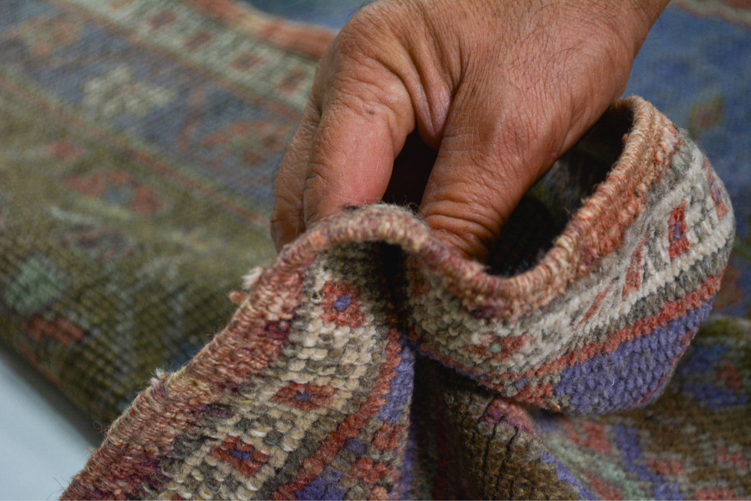 Guzelyurt / 5x9 Boho Wool Vintage Rug Back Thickness