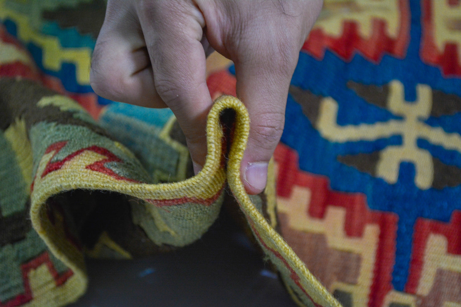 Guzelyurt / 5x9 Boho Wool Vintage Rug Thickness