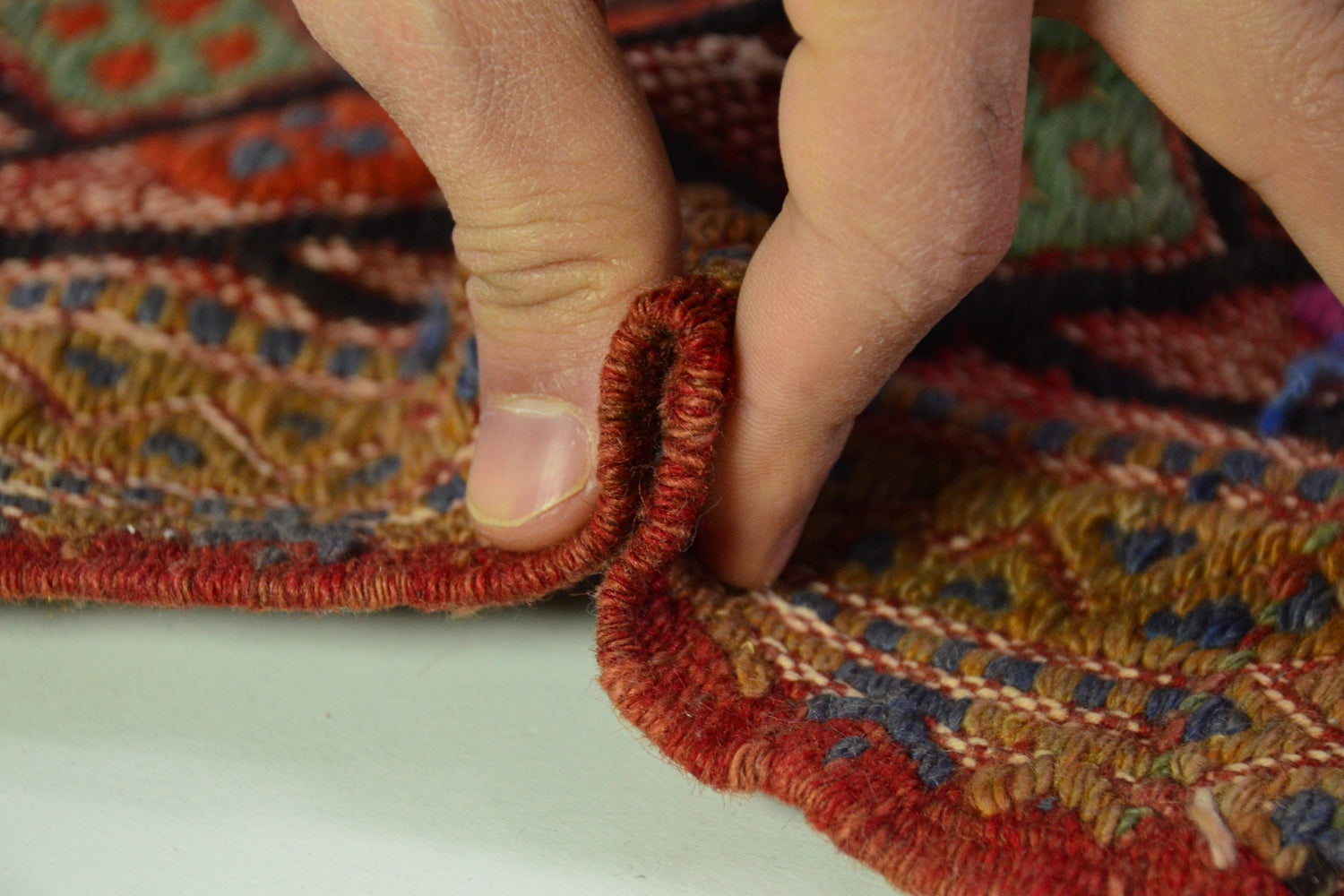 Kalafat / 3x3 Rustic Old Handmade Kilim Rug Thickness