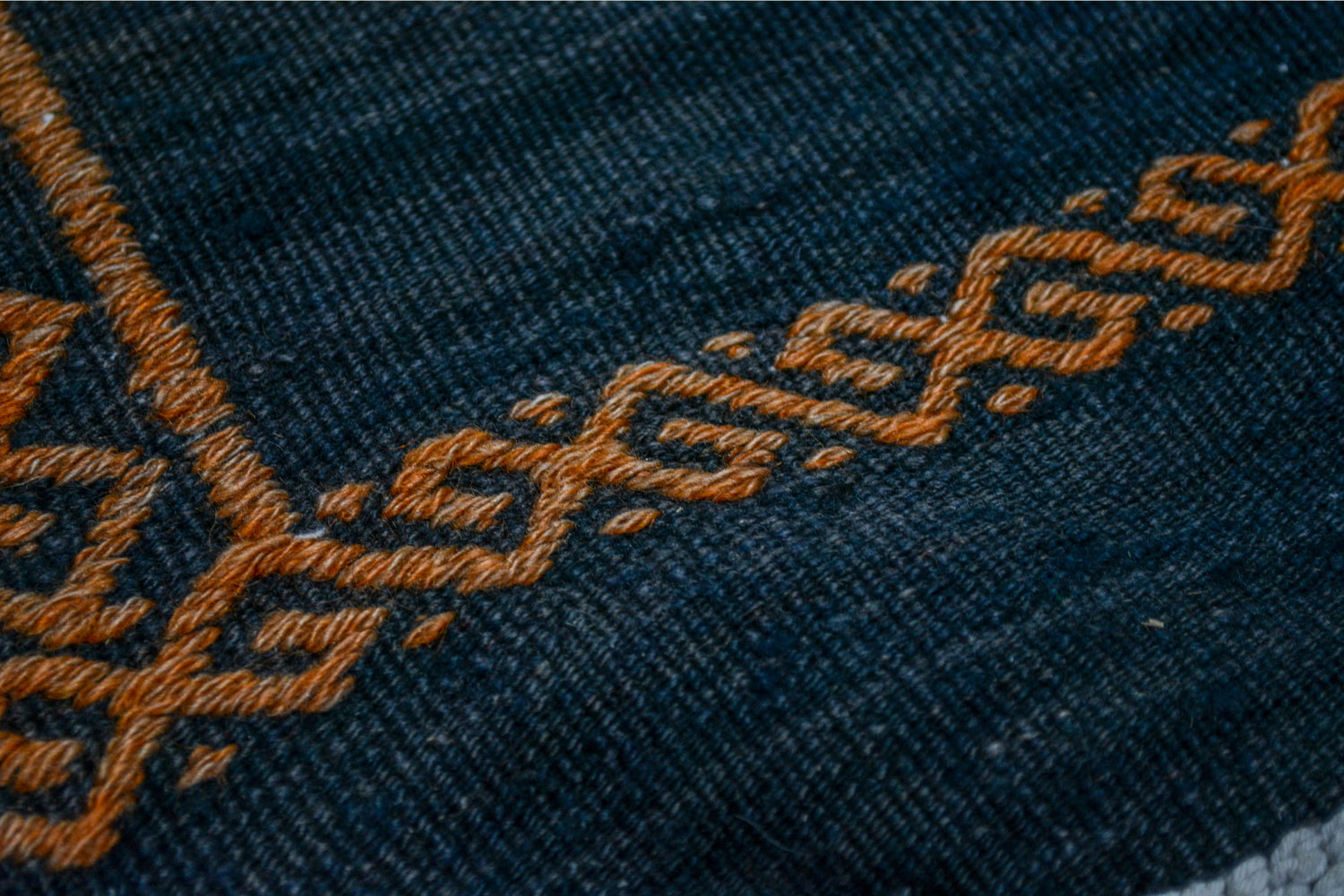 Saray / 4x13 Vintage Wool Turkish Kilim Runner Rug Detail