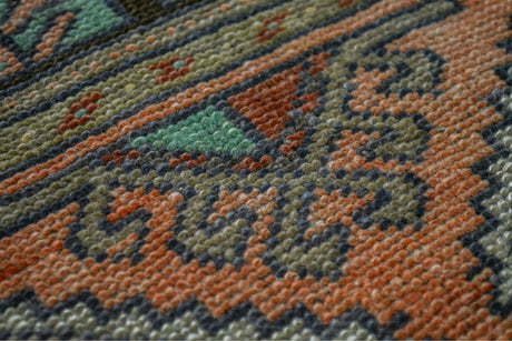 Sultanhan / 1x3 Wool Vintage Turkish Rug Detail