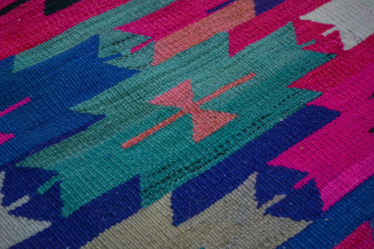 Tlos / 5x10 - Multi-Color Vintage Boho Kilim Detail