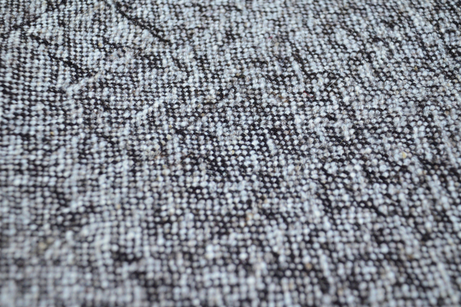 Turgutalp / 5x8 Gray Vintage Kilim Rug Detail