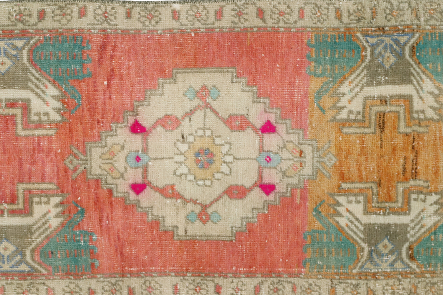 Yazyurdu / 1x3 Muted Handmade Turkish Rug Close Up