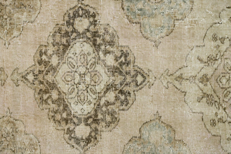 Yurt / 2x13 Vintage Oriental Rug Runner Close Up