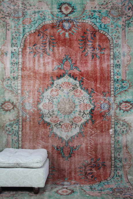 Floral Vintage Area Rug - 5x9 ft | Handmade Red and Green Oushak Carpet