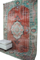 Floral Vintage Area Rug - 5x9 ft | Handmade Red and Green Oushak Carpet